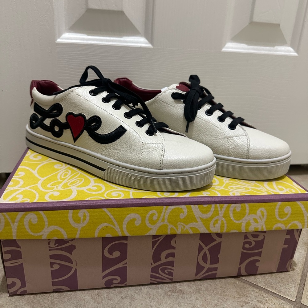Brighton LOVEME Sneakers